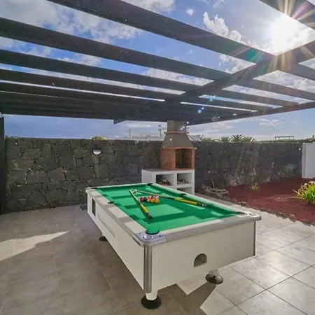 فيلة 3-Bed Villa In Playa Blanca With Heated Pool *