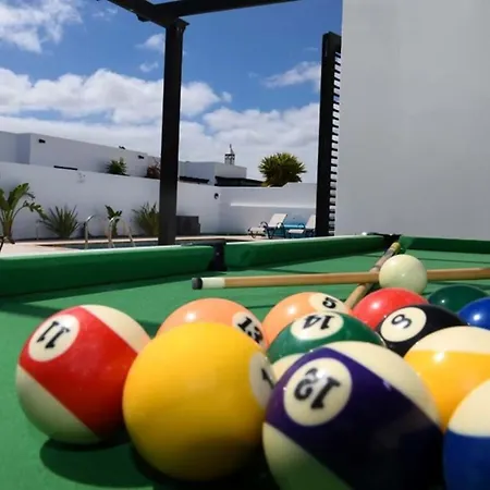 3-Bed Villa In Playa Blanca With Heated Pool Villa Playa Blanca (Lanzarote)